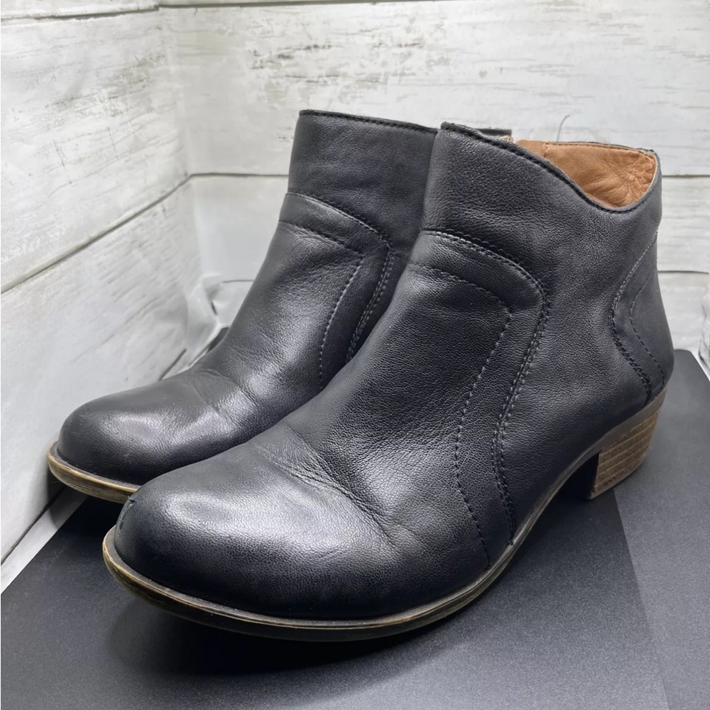 Lucky Brand Brolley Ankle Boots Shoes Womens 8 Black Leather Block Heel Zip Up